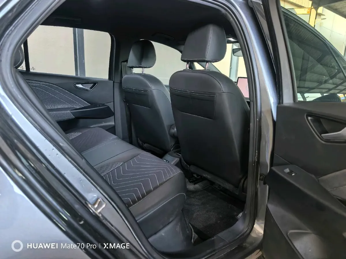 2025 Volkswagen ID.3 BEV 52.8KWH,autocango,china used car exporter,china ev exporter,chinese used car exporter,chinese used ev exporter