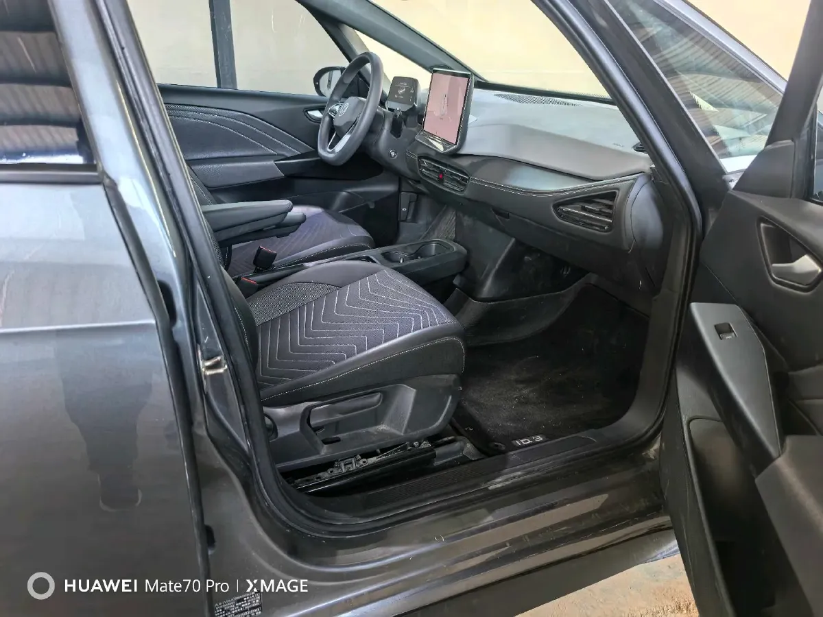 2025 Volkswagen ID.3 BEV 52.8KWH,autocango,china used car exporter,china ev exporter,chinese used car exporter,chinese used ev exporter
