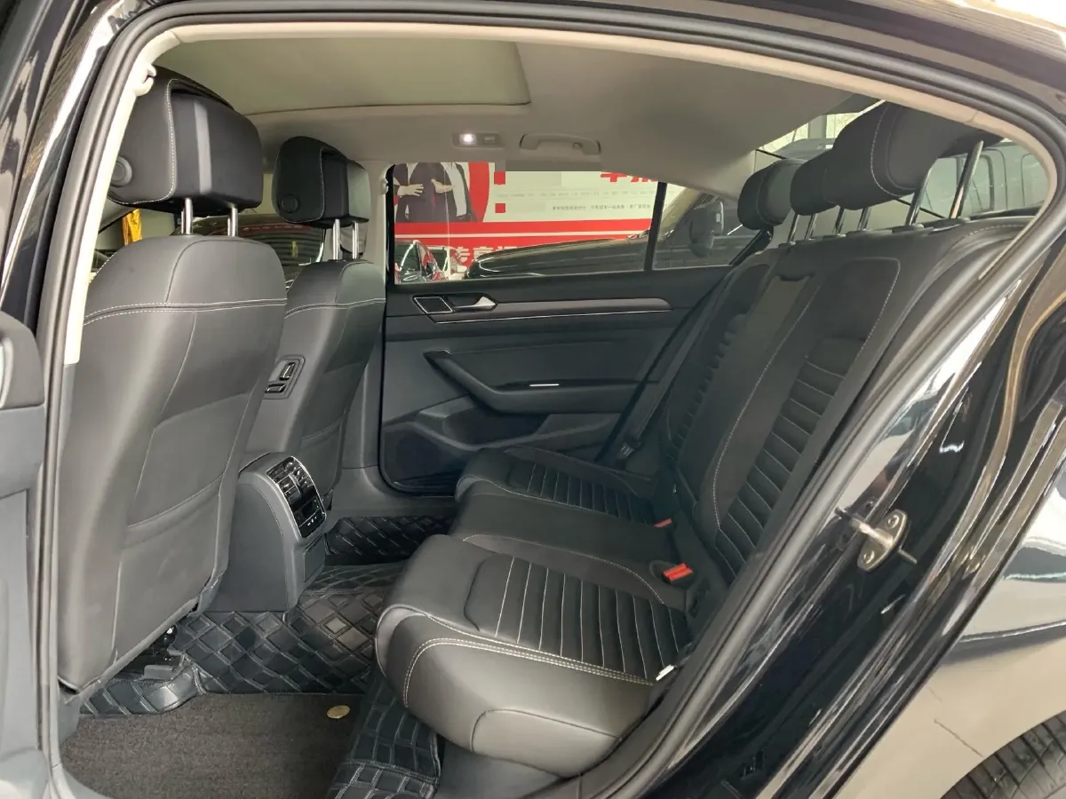 2020 Volkswagen Magotan 1.4T 150HP L4 7DCT,autocango,china used car exporter,china ev exporter,chinese used car exporter,chinese used ev exporter