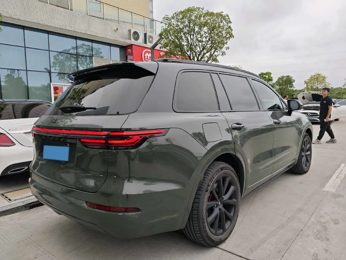 2021 Li ONE Range Extended 131HP REEV 40.5KWH,autocango,china used car exporter,china ev exporter,chinese used car exporter,chinese used ev exporter