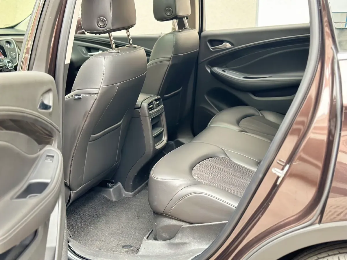 2020 Buick EnvisionPlus 1.5T 169HP L4 7DCT,autocango,china used car exporter,china ev exporter,chinese used car exporter,chinese used ev exporter