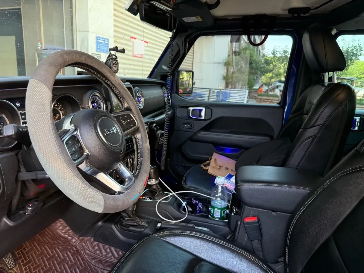 2019 Jeep Wrangler 2.0T 266HP L4 8AT,autocango,china used car exporter,china ev exporter,chinese used car exporter,chinese used ev exporter