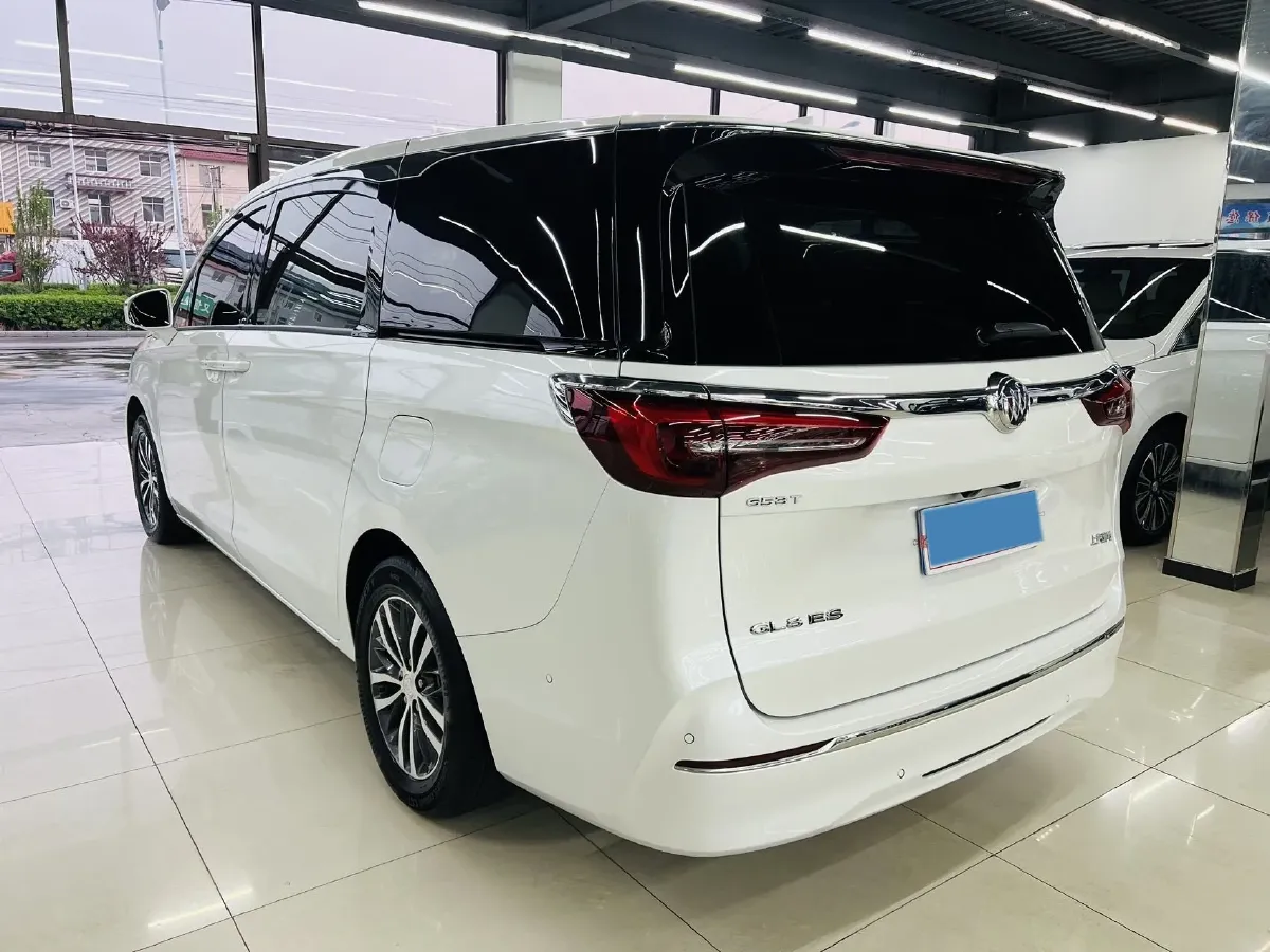 2020 Buick GL8 2.0T 237HP L4 9AT,autocango,china used car exporter,china ev exporter,chinese used car exporter,chinese used ev exporter