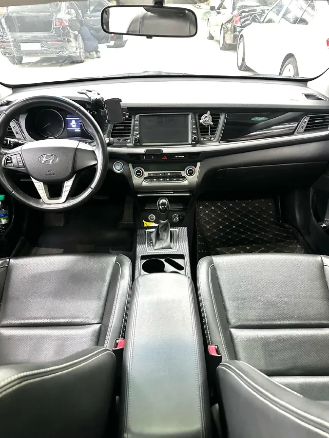 2016 Hyundai Mistra 1.6T 175HP L4 7DCT,autocango,china used car exporter,china ev exporter,chinese used car exporter,chinese used ev exporter