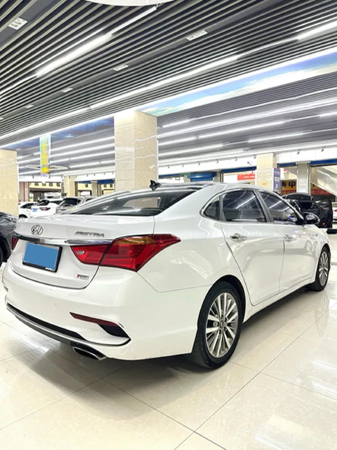 2016 Hyundai Mistra 1.6T 175HP L4 7DCT,autocango,china used car exporter,china ev exporter,chinese used car exporter,chinese used ev exporter
