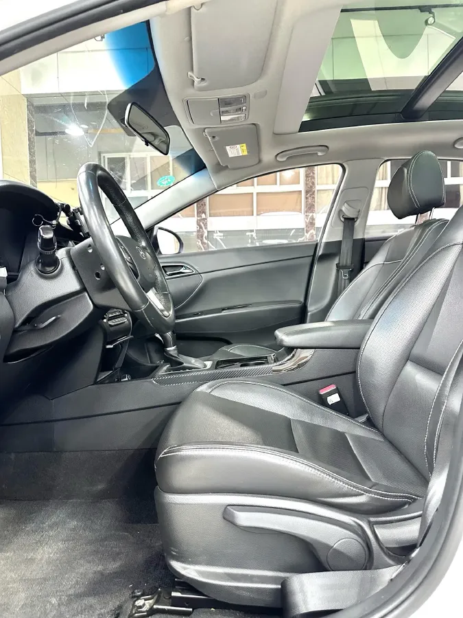2016 Hyundai Mistra 1.6T 175HP L4 7DCT,autocango,china used car exporter,china ev exporter,chinese used car exporter,chinese used ev exporter