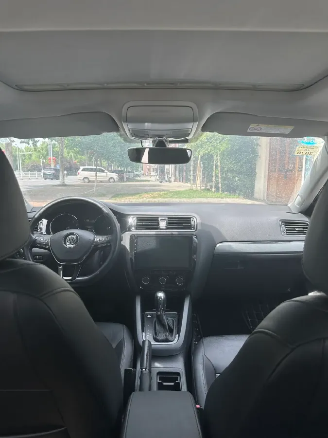 2017 Volkswagen Sagitar 1.6L 110HP L4 6AT,autocango,china used car exporter,china ev exporter,chinese used car exporter,chinese used ev exporter