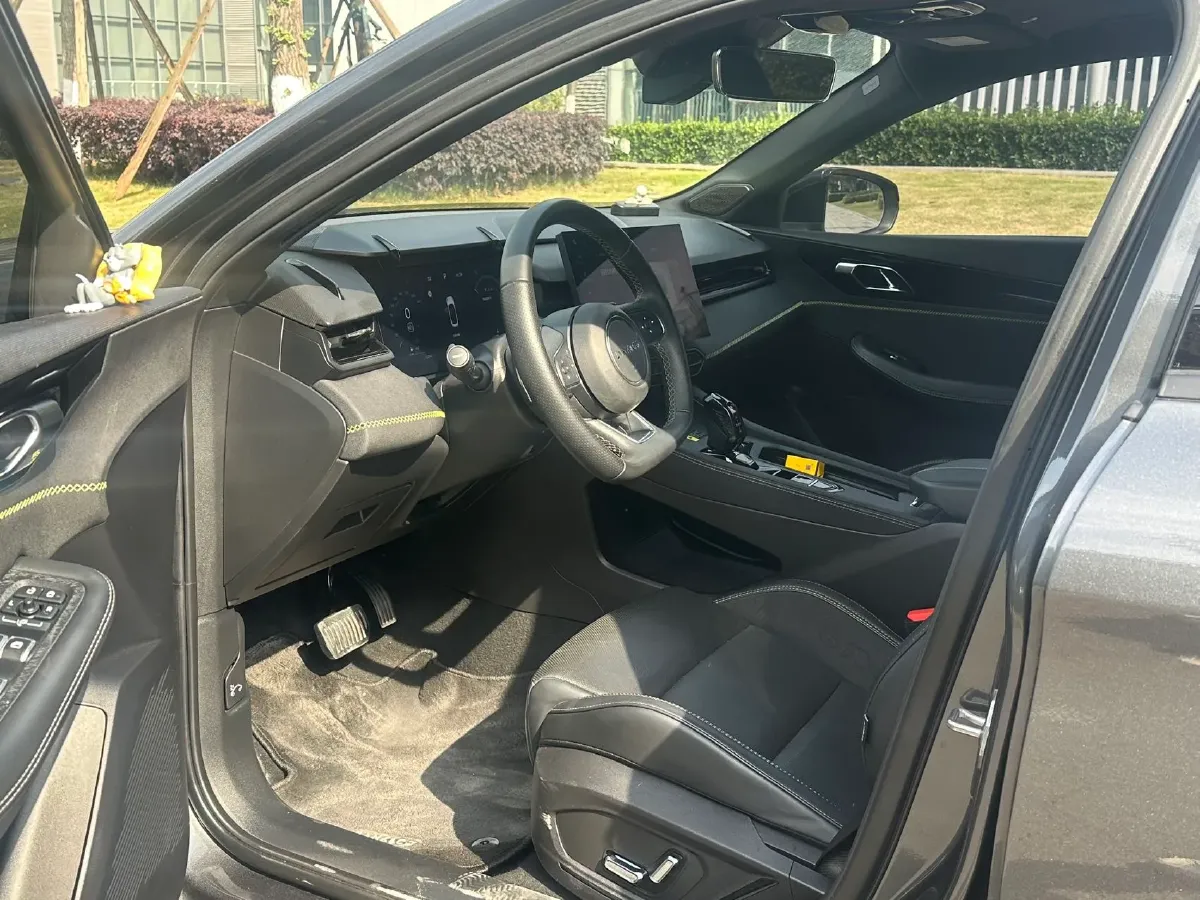 2023 MAXUS G50 1.5T 181HP L4 7DCT,autocango,china used car exporter,china ev exporter,chinese used car exporter,chinese used ev exporter