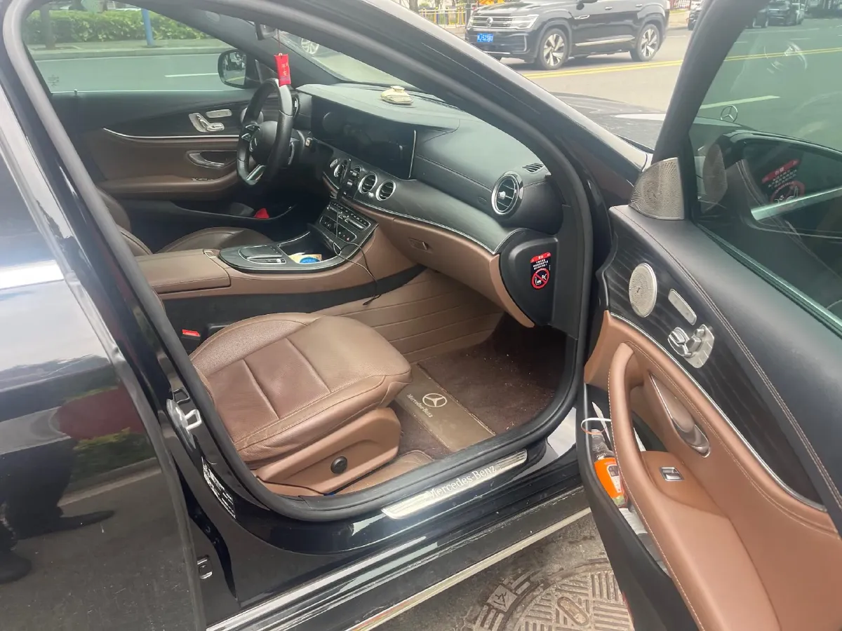 2021 Mercedes-Benz E Class 2.0T 258HP L4 9AT,autocango,china used car exporter,china ev exporter,chinese used car exporter,chinese used ev exporter