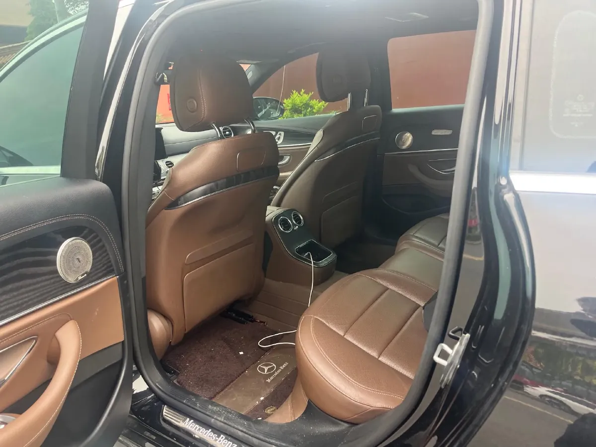 2021 Mercedes-Benz E Class 2.0T 258HP L4 9AT,autocango,china used car exporter,china ev exporter,chinese used car exporter,chinese used ev exporter
