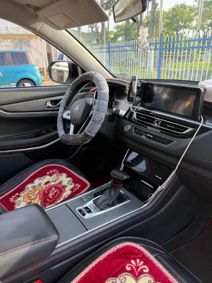 2022 ChangAn CS75 1.5T 180HP L4 7DCT,autocango,china used car exporter,china ev exporter,chinese used car exporter,chinese used ev exporter