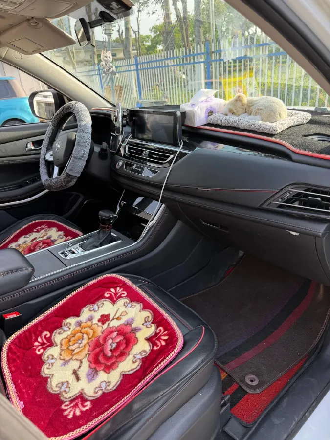 2022 ChangAn CS75 1.5T 180HP L4 7DCT,autocango,china used car exporter,china ev exporter,chinese used car exporter,chinese used ev exporter
