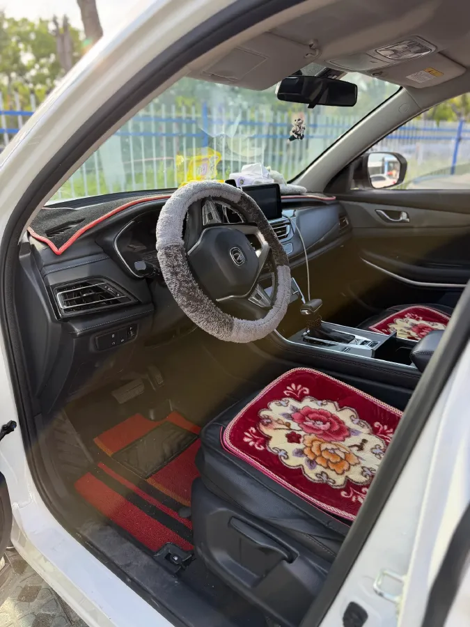 2022 ChangAn CS75 1.5T 180HP L4 7DCT,autocango,china used car exporter,china ev exporter,chinese used car exporter,chinese used ev exporter