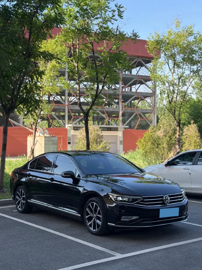 2020 Volkswagen Magotan 1.4T 150HP L4 7DCT,autocango,china used car exporter,china ev exporter,chinese used car exporter,chinese used ev exporter