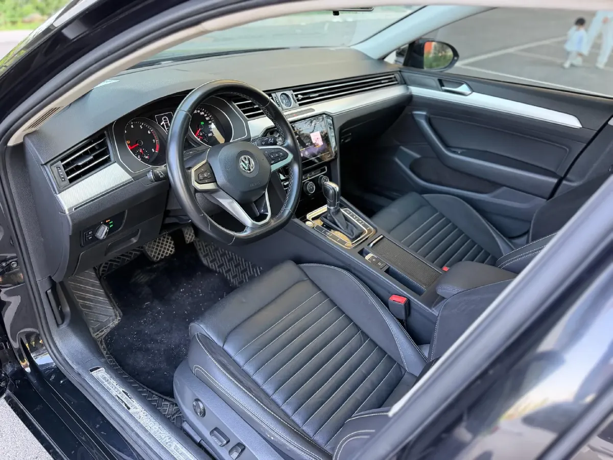 2020 Volkswagen Magotan 1.4T 150HP L4 7DCT,autocango,china used car exporter,china ev exporter,chinese used car exporter,chinese used ev exporter