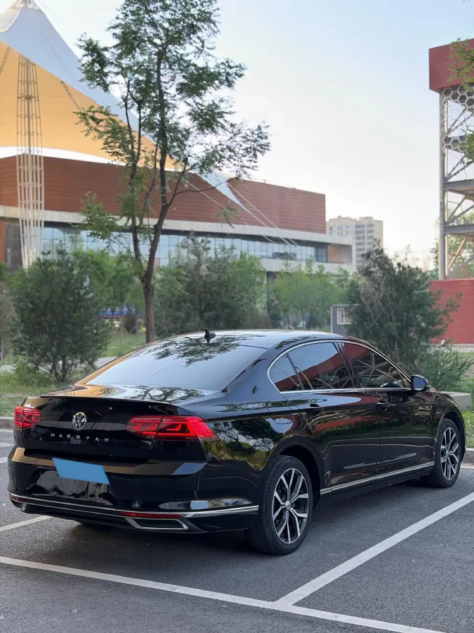 2020 Volkswagen Magotan 1.4T 150HP L4 7DCT,autocango,china used car exporter,china ev exporter,chinese used car exporter,chinese used ev exporter