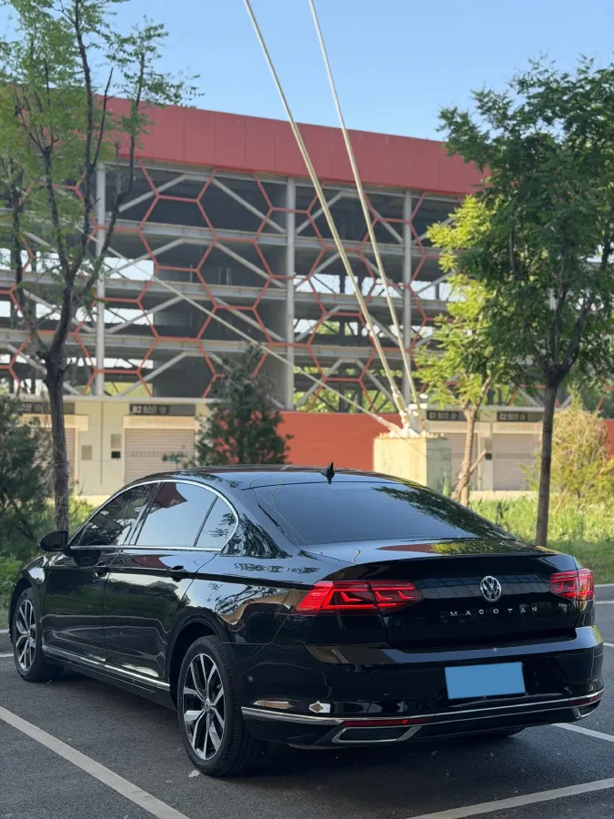 2020 Volkswagen Magotan 1.4T 150HP L4 7DCT,autocango,china used car exporter,china ev exporter,chinese used car exporter,chinese used ev exporter