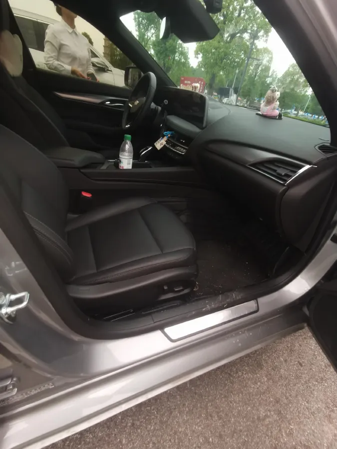 2025 Cadillac CT5 2.0T 237HP L4 10AT,autocango,china used car exporter,china ev exporter,chinese used car exporter,chinese used ev exporter