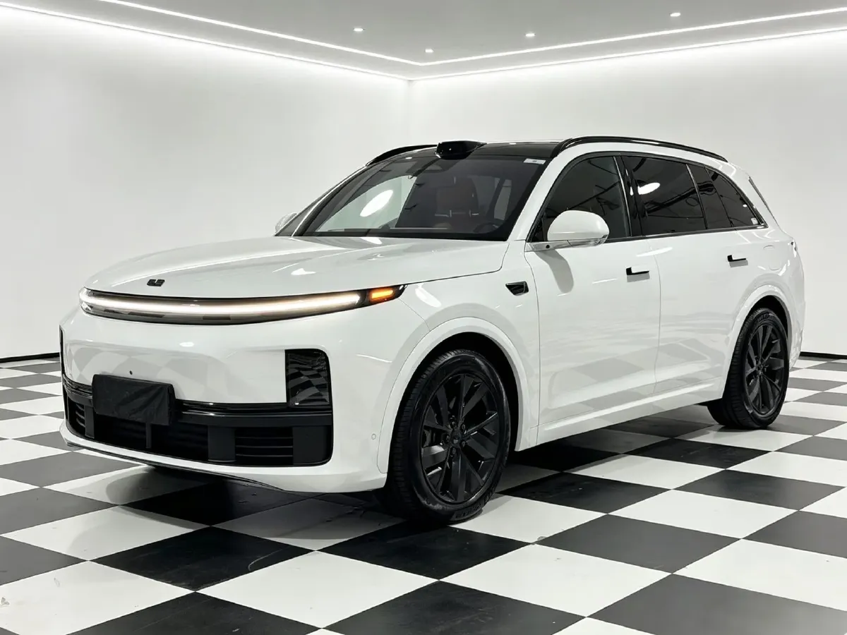 2023 Li L7 Range Extended 154HP REEV 40.9KWH,autocango,china used car exporter,china ev exporter,chinese used car exporter,chinese used ev exporter
