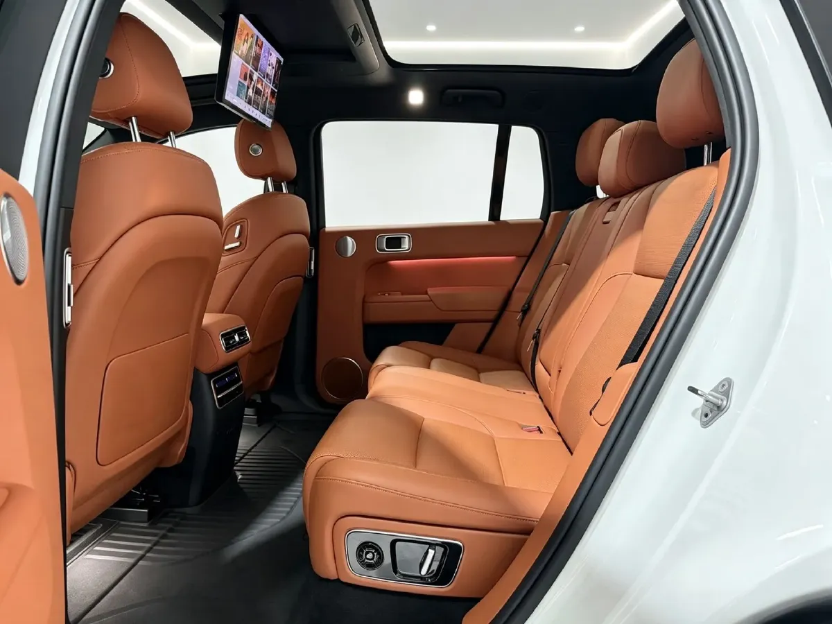 2023 Li L7 Range Extended 154HP REEV 40.9KWH,autocango,china used car exporter,china ev exporter,chinese used car exporter,chinese used ev exporter