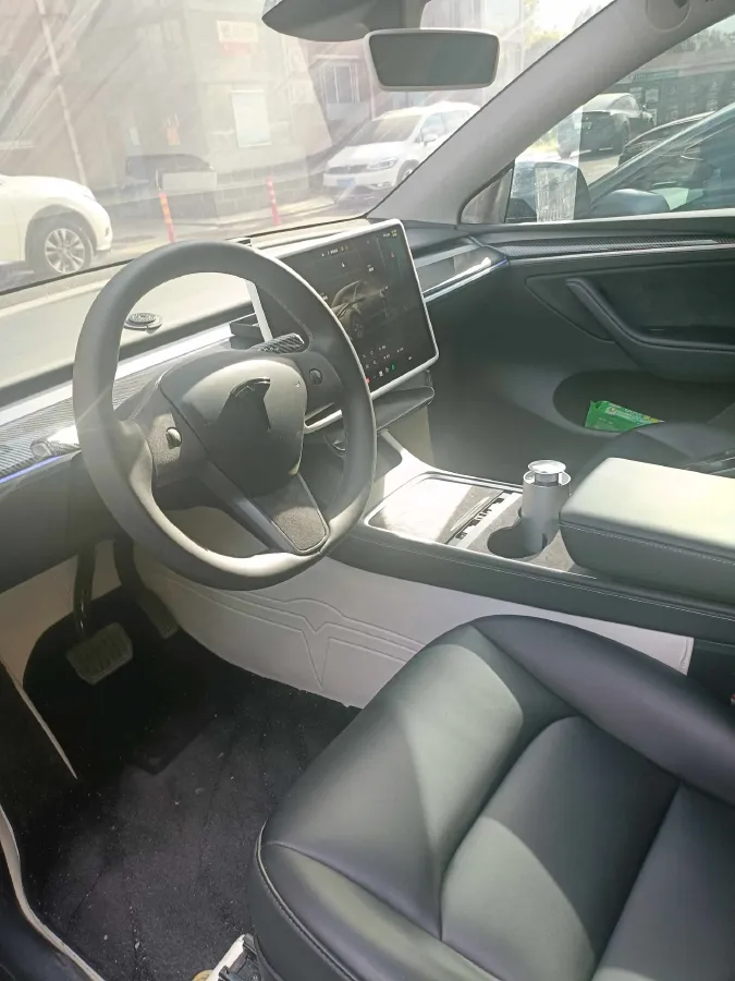2024 Iveco OuSheng BEV 77.28KWH,autocango,china used car exporter,china ev exporter,chinese used car exporter,chinese used ev exporter