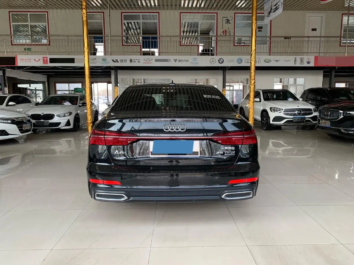 2021 Audi A6L 2.0T 224HP L4 7DCT,autocango,china used car exporter,china ev exporter,chinese used car exporter,chinese used ev exporter