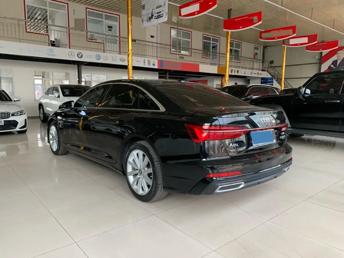 2021 Audi A6L 2.0T 224HP L4 7DCT,autocango,china used car exporter,china ev exporter,chinese used car exporter,chinese used ev exporter