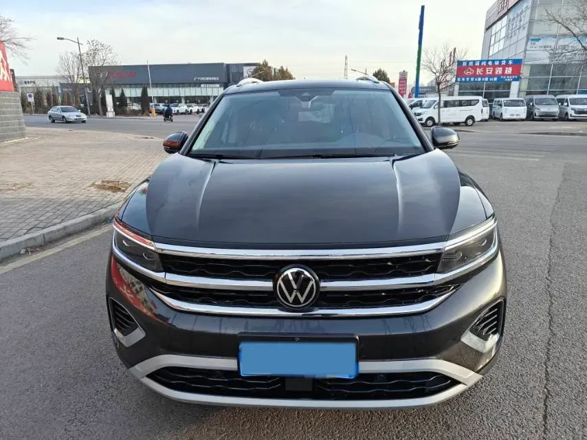 2023 Volkswagen Talagon 2.0T 220HP L4 7DCT,autocango,china used car exporter,china ev exporter,chinese used car exporter,chinese used ev exporter
