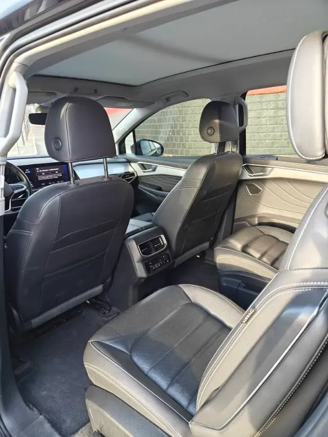 2023 Volkswagen Talagon 2.0T 220HP L4 7DCT,autocango,china used car exporter,china ev exporter,chinese used car exporter,chinese used ev exporter