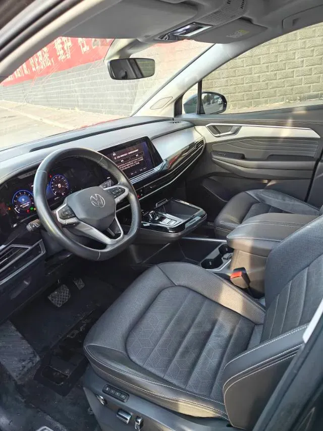 2023 Volkswagen Talagon 2.0T 220HP L4 7DCT,autocango,china used car exporter,china ev exporter,chinese used car exporter,chinese used ev exporter