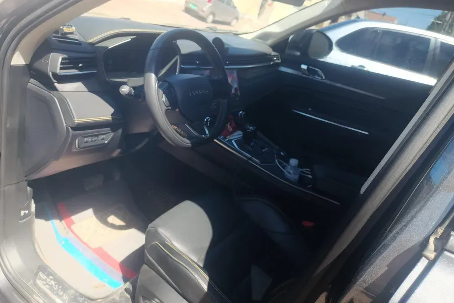 2023 MAXUS Interstellar 2.0T 261HP L4 8AT,autocango,china used car exporter,china ev exporter,chinese used car exporter,chinese used ev exporter