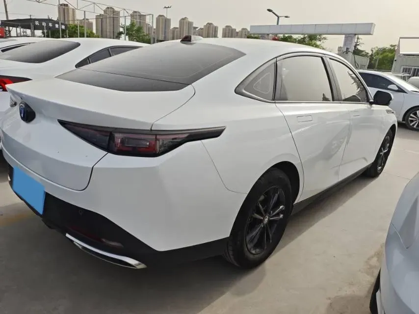 2021 ChangAn UNI-K 2.0T 233HP L4 8AT,autocango,china used car exporter,china ev exporter,chinese used car exporter,chinese used ev exporter