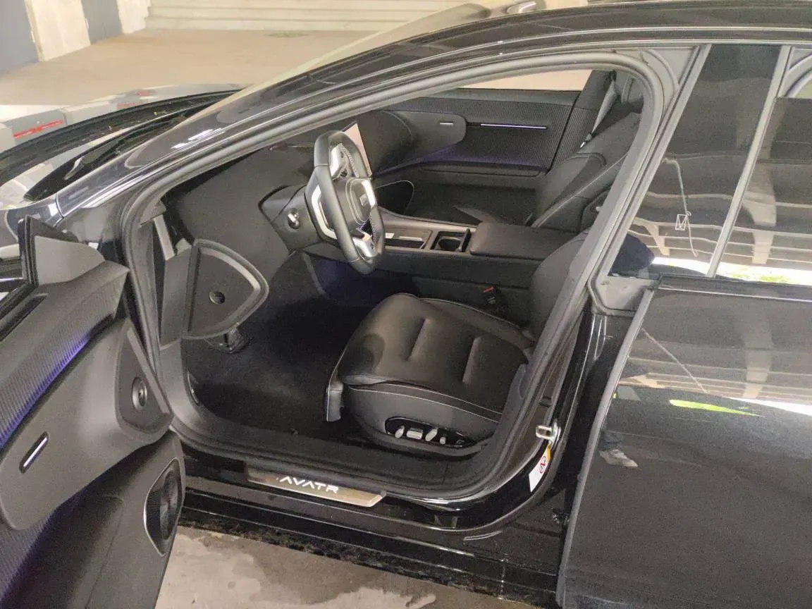 2024 Avatr 12 BEV 94.5KWH,autocango,china used car exporter,china ev exporter,chinese used car exporter,chinese used ev exporter