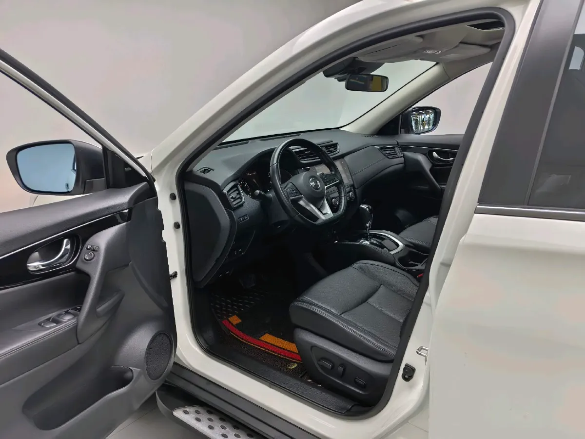 2021 Nissan X-Trail 2.0L 151HP L4 CVT,autocango,china used car exporter,china ev exporter,chinese used car exporter,chinese used ev exporter