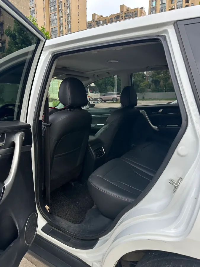 2019 Haval M6 1.5T 150HP L4 7DCT,autocango,china used car exporter,china ev exporter,chinese used car exporter,chinese used ev exporter