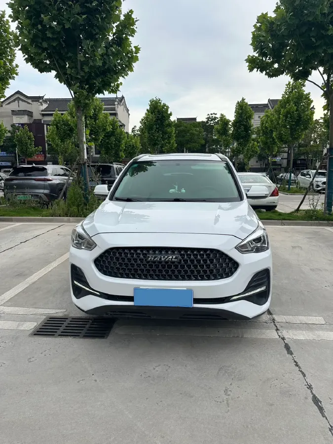 2019 Haval M6 1.5T 150HP L4 7DCT,autocango,china used car exporter,china ev exporter,chinese used car exporter,chinese used ev exporter