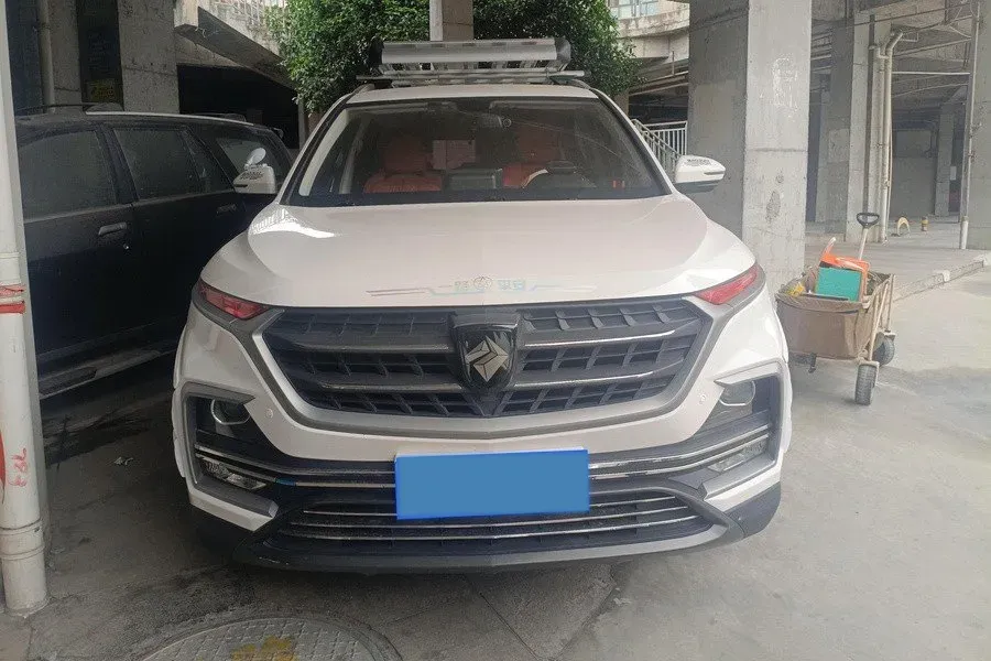 2019 BaoJun 530 1.5T 151HP L4 CVT,autocango,china used car exporter,china ev exporter,chinese used car exporter,chinese used ev exporter
