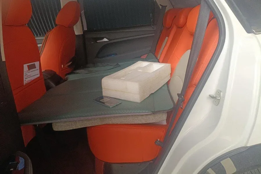 2019 BaoJun 530 1.5T 151HP L4 CVT,autocango,china used car exporter,china ev exporter,chinese used car exporter,chinese used ev exporter