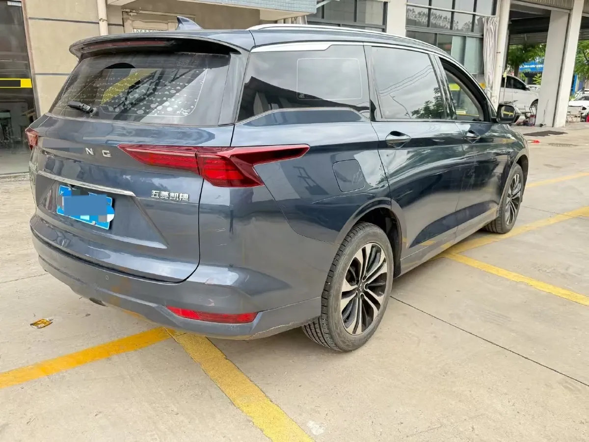2020 WuLing KaiJie 1.5T 147HP L4 CVT,autocango,china used car exporter,china ev exporter,chinese used car exporter,chinese used ev exporter
