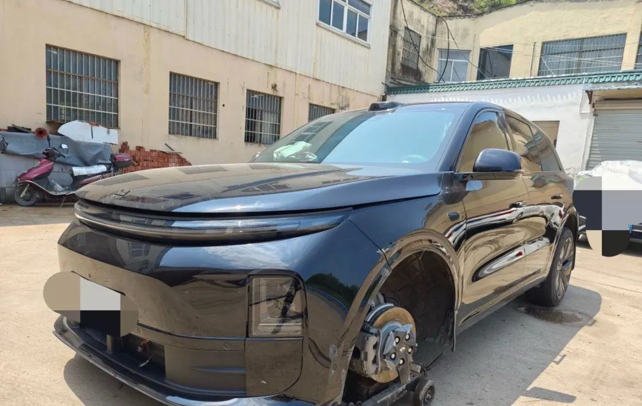 2024 Li L6 Range Extended 154HP L4 REEV 36.8KWH,autocango,china used car exporter,china ev exporter,chinese used car exporter,chinese used ev exporter