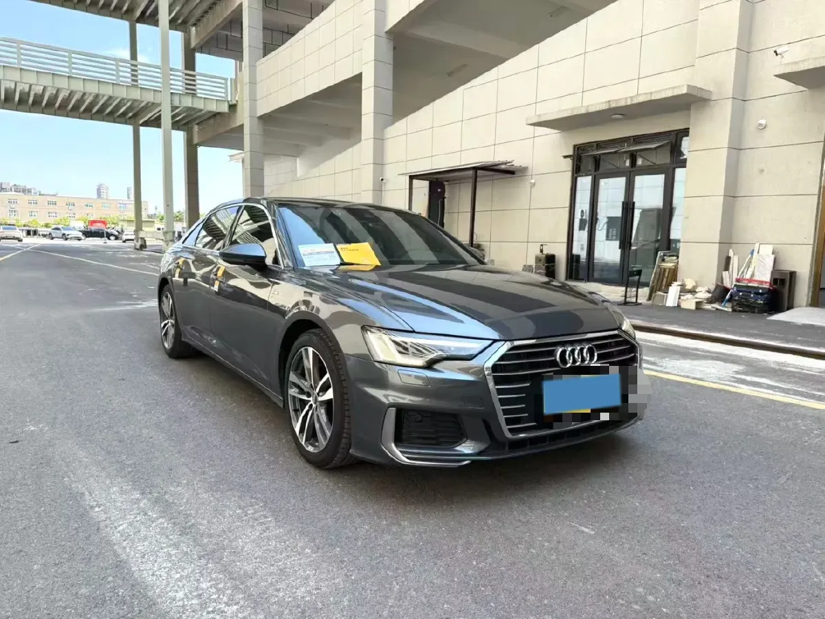 2021 Audi A6L 2.0T 190HP L4 7DCT,autocango,china used car exporter,china ev exporter,chinese used car exporter,chinese used ev exporter
