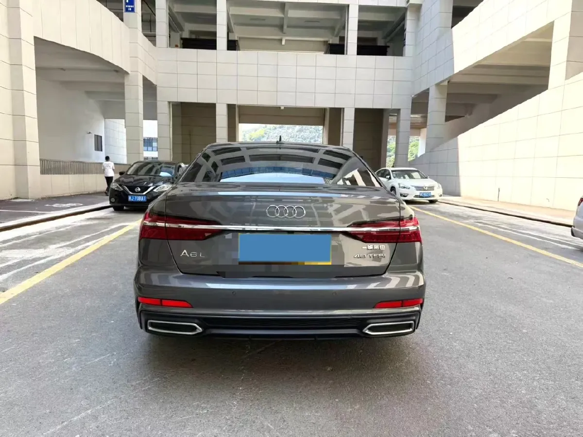 2021 Audi A6L 2.0T 190HP L4 7DCT,autocango,china used car exporter,china ev exporter,chinese used car exporter,chinese used ev exporter