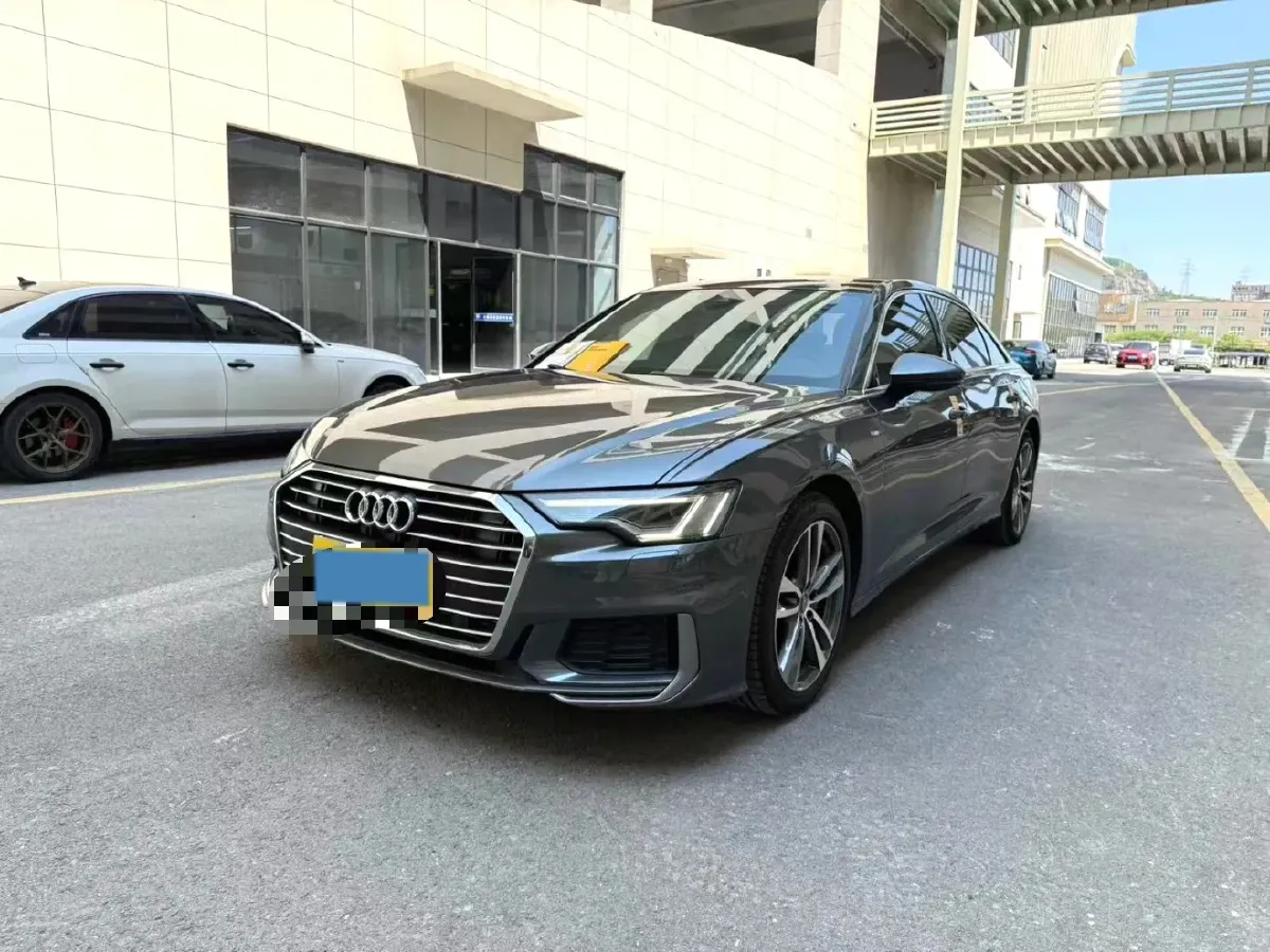 2021 Audi A6L 2.0T 190HP L4 7DCT,autocango,china used car exporter,china ev exporter,chinese used car exporter,chinese used ev exporter