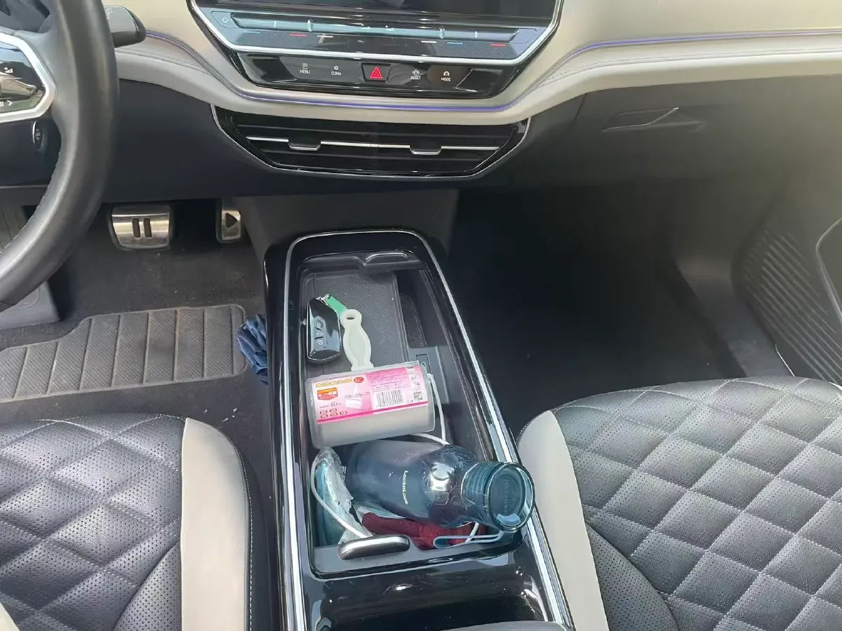 2021 Volkswagen ID.6 Crozz BEV 84.8KWH,autocango,china used car exporter,china ev exporter,chinese used car exporter,chinese used ev exporter