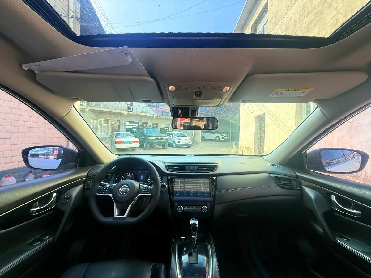 2021 Nissan X-Trail 2.5L 181HP L4 CVT,autocango,china used car exporter,china ev exporter,chinese used car exporter,chinese used ev exporter