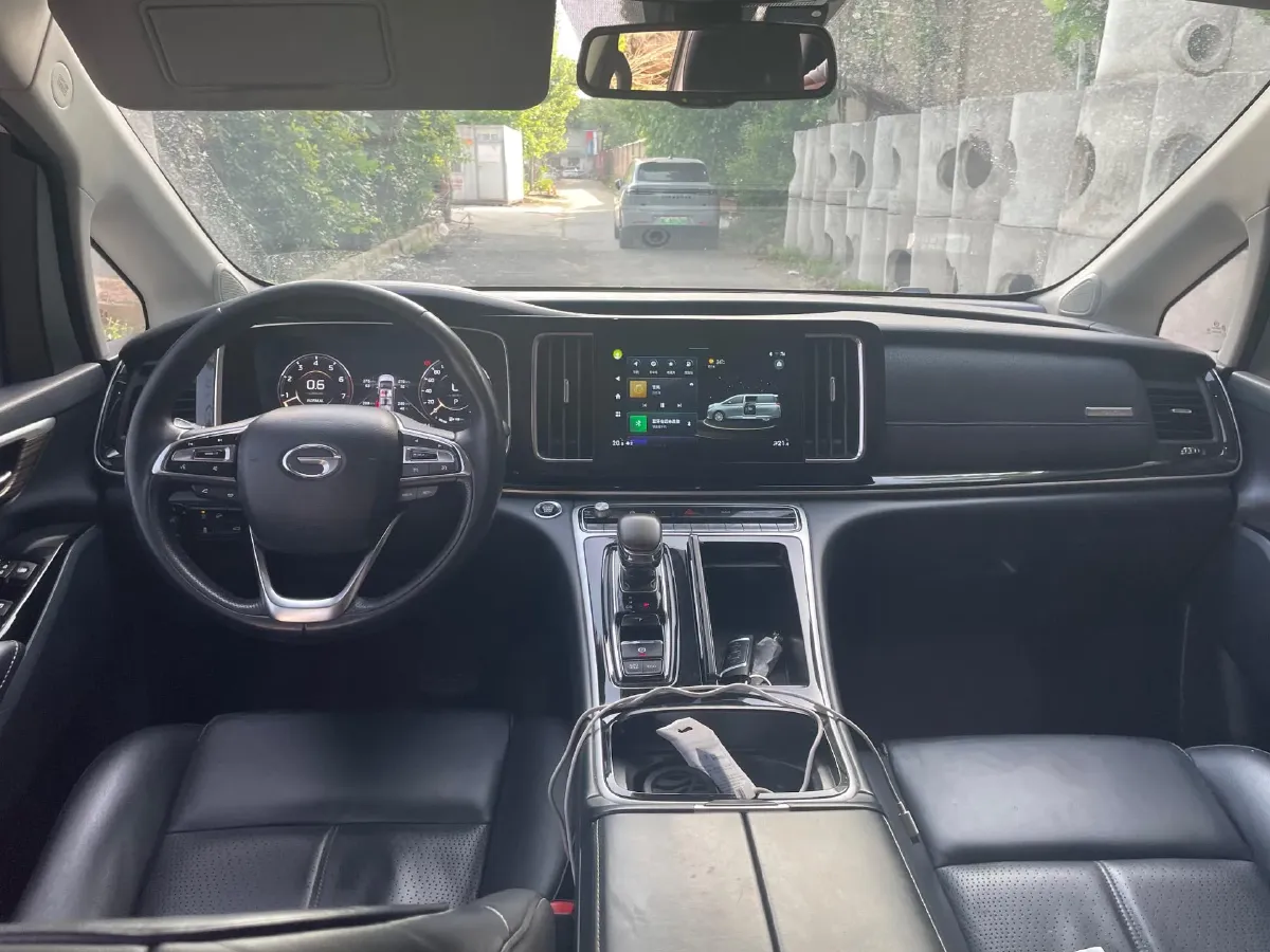 2021 GAC Trumpchi M8 2.0T 252HP L4 8AT,autocango,china used car exporter,china ev exporter,chinese used car exporter,chinese used ev exporter