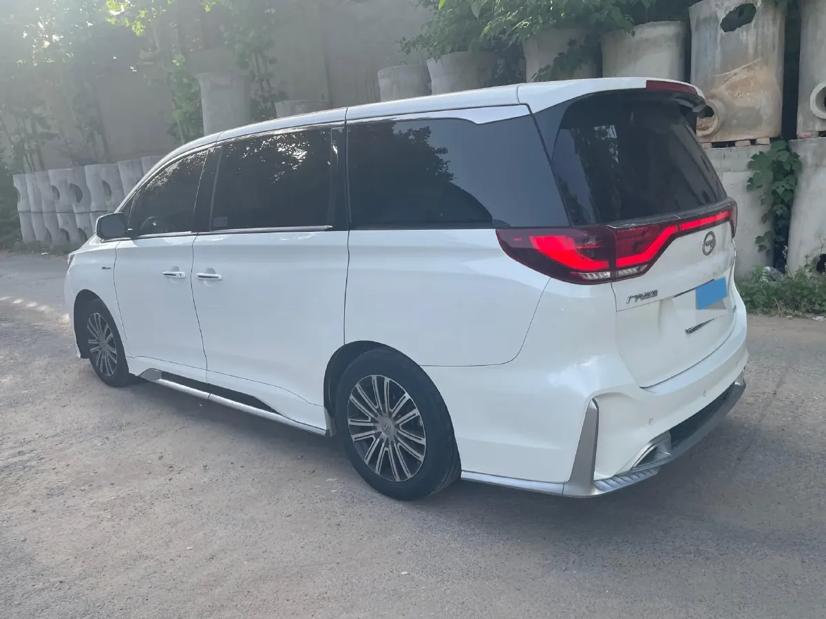 2021 GAC Trumpchi M8 2.0T 252HP L4 8AT,autocango,china used car exporter,china ev exporter,chinese used car exporter,chinese used ev exporter