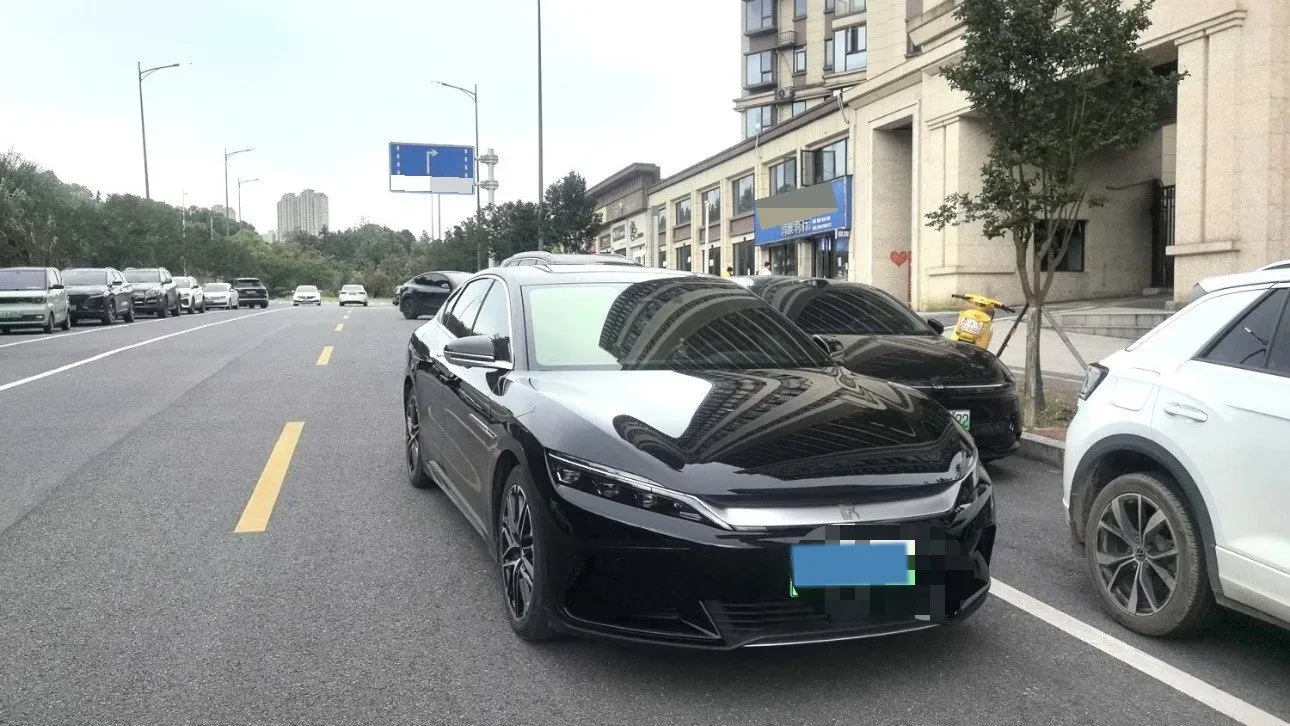 2025 BYD Han BEV 72KWH,autocango,china used car exporter,china ev exporter,chinese used car exporter,chinese used ev exporter