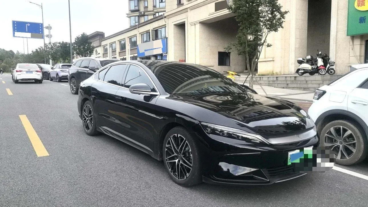 2025 BYD Han BEV 72KWH,autocango,china used car exporter,china ev exporter,chinese used car exporter,chinese used ev exporter