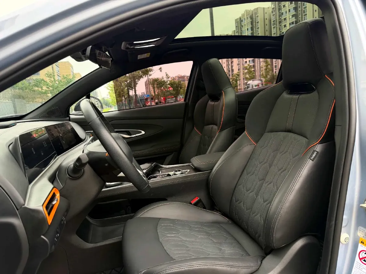 2022 ChangAn UNI-T 1.5T 188HP L4 7DCT,autocango,china used car exporter,china ev exporter,chinese used car exporter,chinese used ev exporter